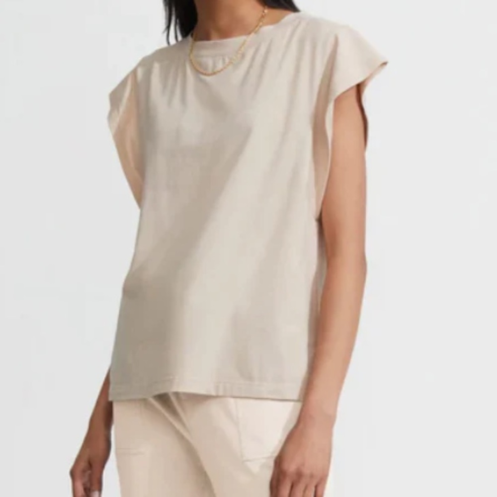 Varley Earling Tank in moon. NWT. It’s a creamy tan color.